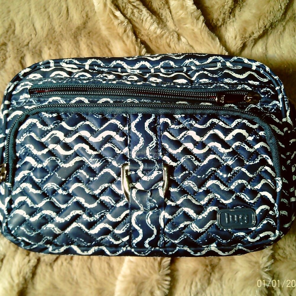 New (without tags) Lug Carousel Crossbody Convertible Handbag in Waves Navy